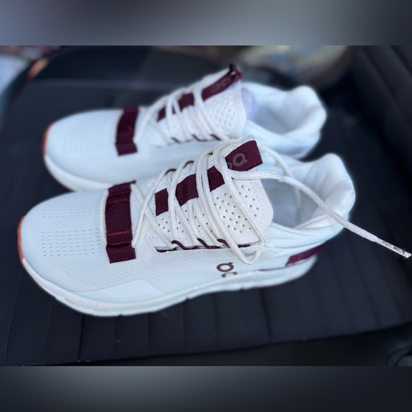 NWOT On Cloudnova 2 Mulberry - Picture 3 of 5